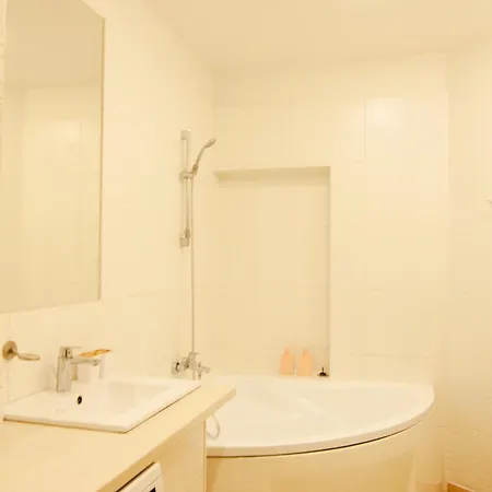 Appartement Dzirnavu 113a 1-bedroom *