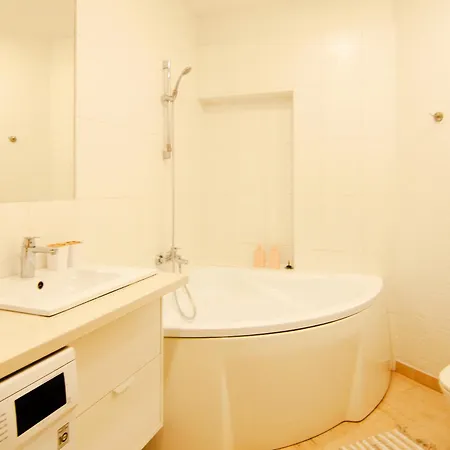 Dzirnavu 113a 1-bedroom